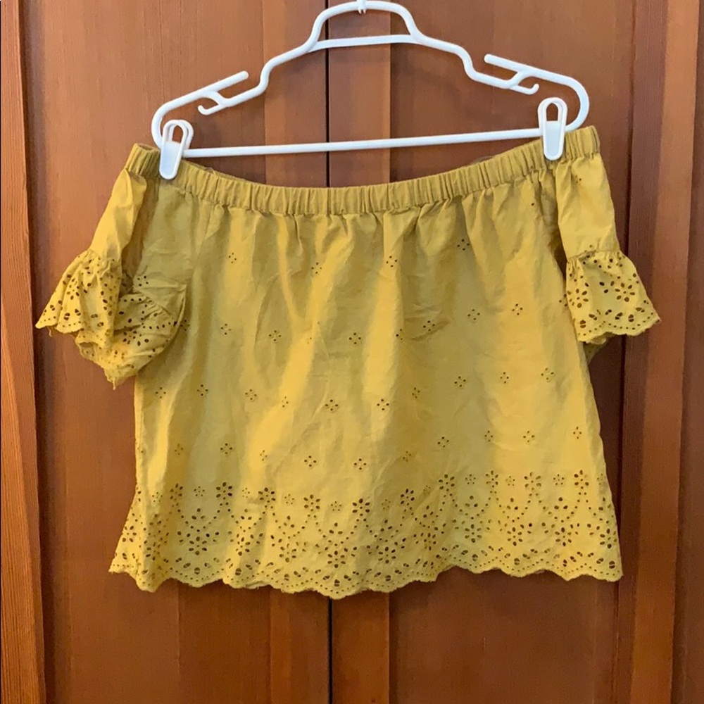 Madewell Off the Shoulder Eyelet Detail Top